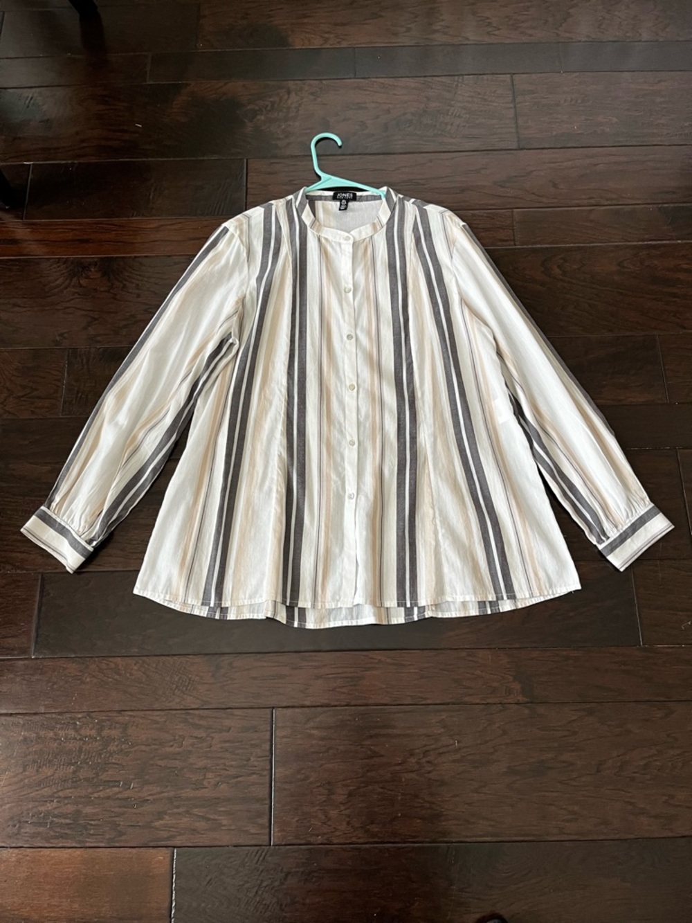NWOT Jones New York Button-Front Striped Shirt - White, Gray & Beige